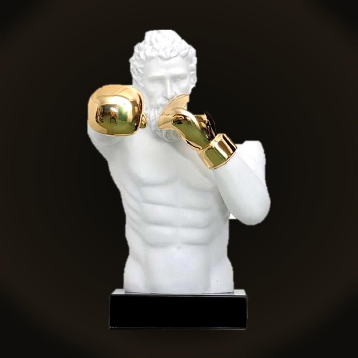 Bust de atlet cu mănuși aurite